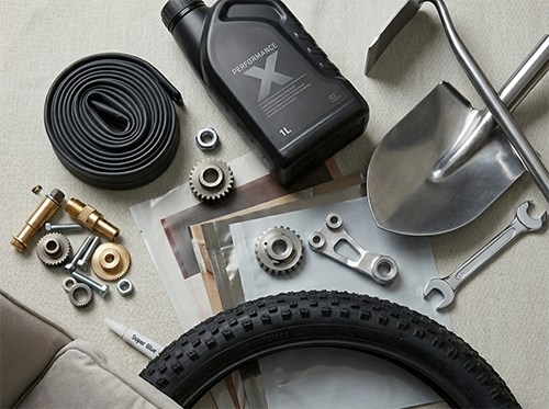 Automotive & Hardware
